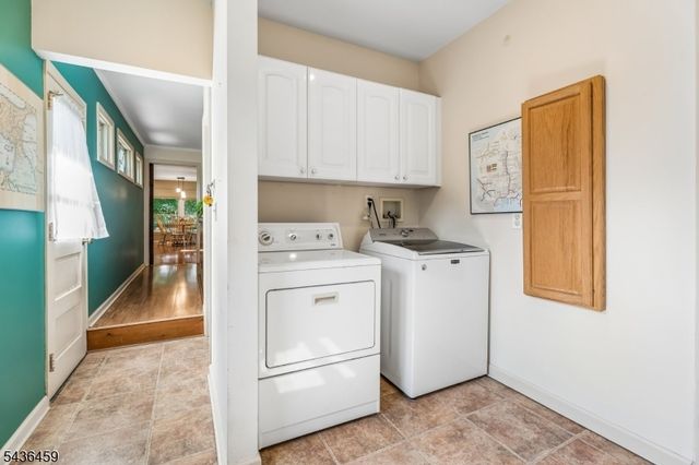 10 Overhill Dr, Madison Boro, NJ 07940
