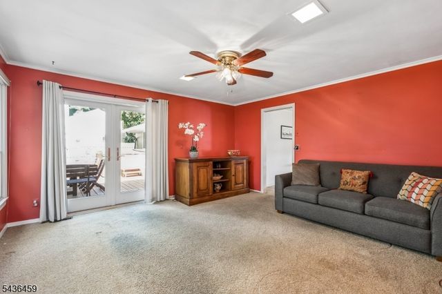 10 Overhill Dr, Madison Boro, NJ 07940