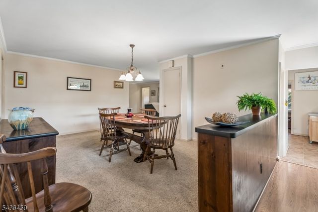 10 Overhill Dr, Madison Boro, NJ 07940