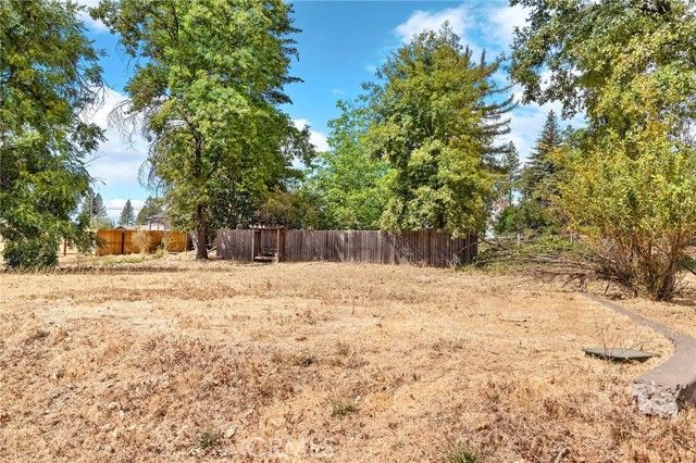 8471 Skyway, Paradise, CA 95969