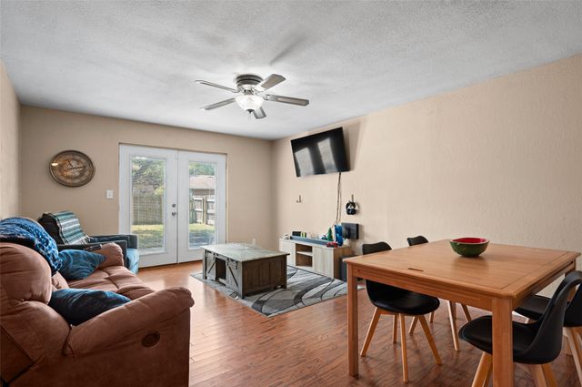 1372 E 142nd Street, Glenpool, OK 74033