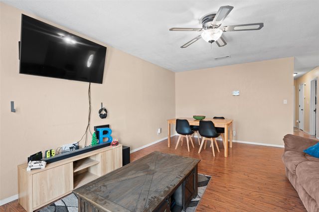 1372 E 142nd Street, Glenpool, OK 74033