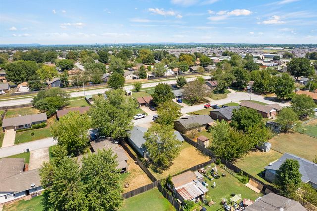 1372 E 142nd Street, Glenpool, OK 74033