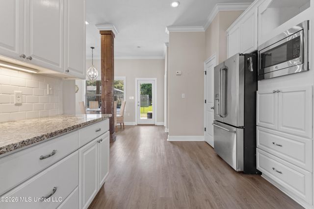 3813 Acadian Village Drive, Ocean Springs, MS 39564