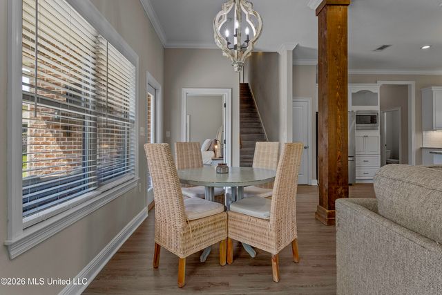 3813 Acadian Village Drive, Ocean Springs, MS 39564