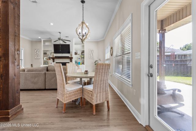 3813 Acadian Village Drive, Ocean Springs, MS 39564