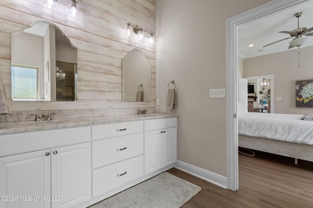 3813 Acadian Village Drive, Ocean Springs, MS 39564