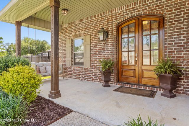 3813 Acadian Village Drive, Ocean Springs, MS 39564
