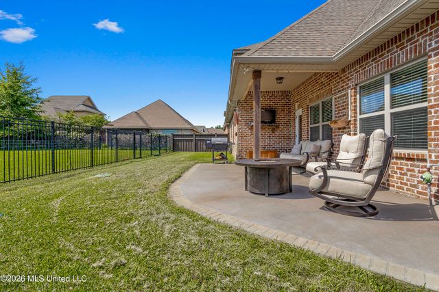 3813 Acadian Village Drive, Ocean Springs, MS 39564