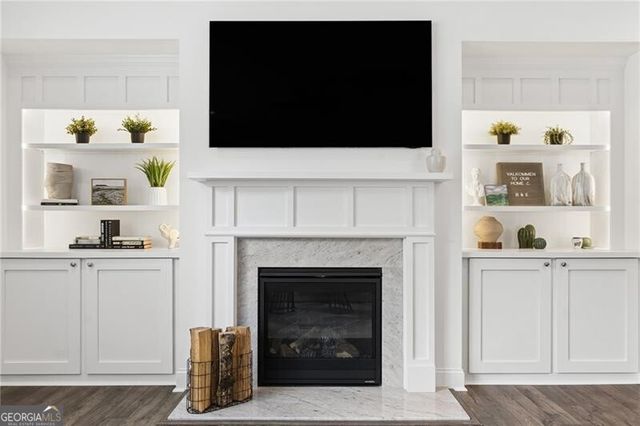 130 Addison Way, Woodstock, GA 30189