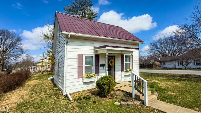 10 W Harrison Street, Hagerstown, IN 47346