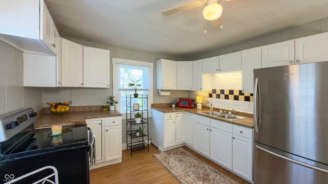 10 W Harrison Street, Hagerstown, IN 47346