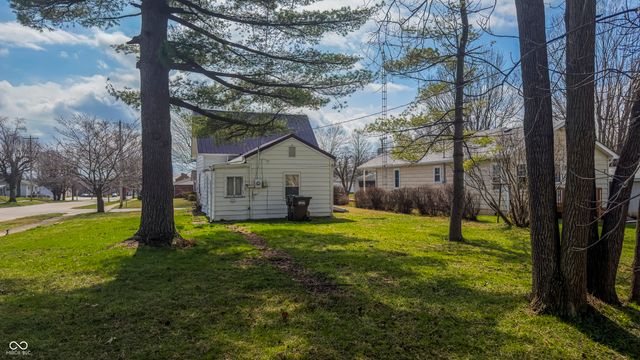 10 W Harrison Street, Hagerstown, IN 47346