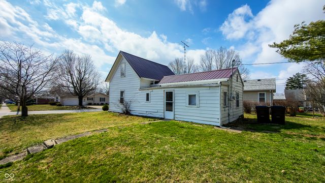 10 W Harrison Street, Hagerstown, IN 47346