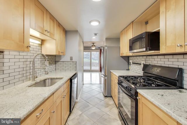 5769 YELLOWROSE CT, Columbia, MD 21045