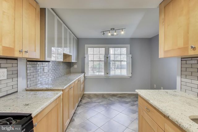 5769 YELLOWROSE CT, Columbia, MD 21045