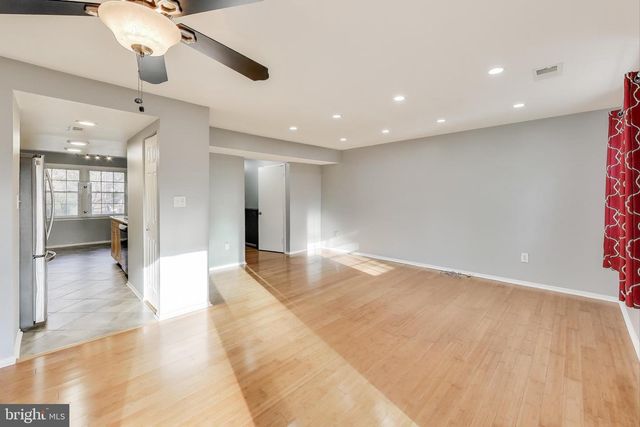 5769 YELLOWROSE CT, Columbia, MD 21045