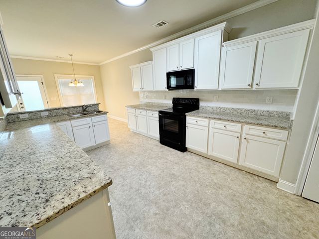732 Sanctuary Lane, Lawrenceville, GA 30046