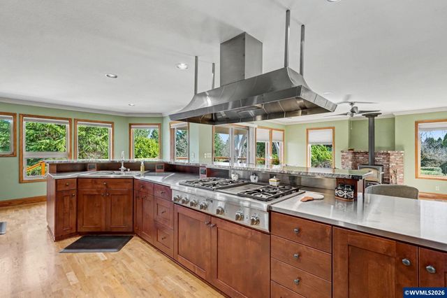 1680 Snowbird Ct NW, Salem, OR 97304