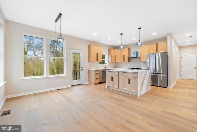 6003 SHEPHERD LN, Lanham, MD 20706