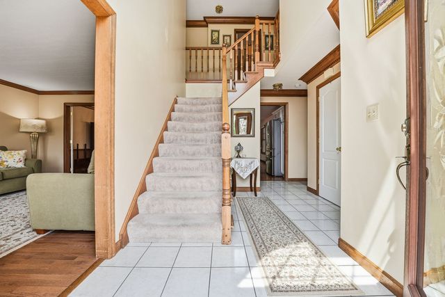 7045 Bennington Woods Dr, Mccandless, PA 15237