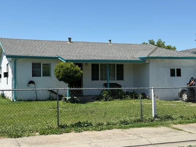 447 S Shasta Ave, Stockton, CA 95205