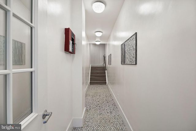 42 S 19TH ST, Philadelphia, PA 19103