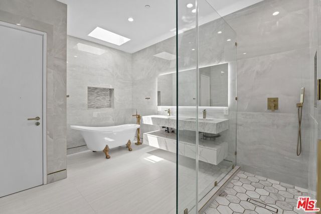 3935 Hopevale Drive, Sherman Oaks, CA 91403