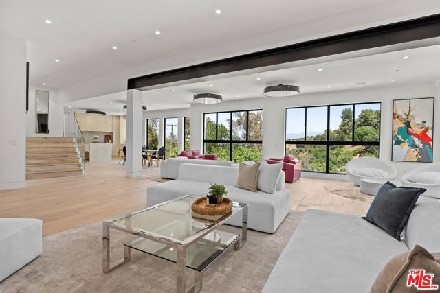 3935 Hopevale Drive, Sherman Oaks, CA 91403