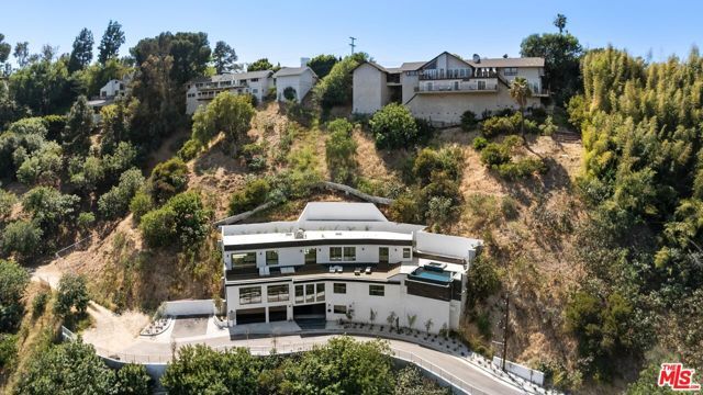 3935 Hopevale Drive, Sherman Oaks, CA 91403