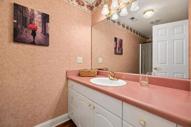 38 E Circle Drive, Rossville, GA 30741