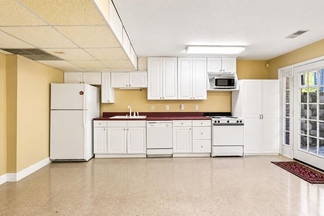 38 E Circle Drive, Rossville, GA 30741