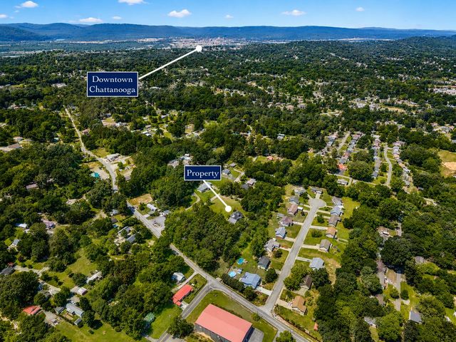 38 E Circle Drive, Rossville, GA 30741