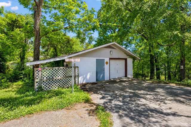 38 E Circle Drive, Rossville, GA 30741