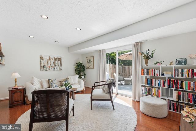6016 INDEPENDENCE WAY, Alexandria, VA 22312