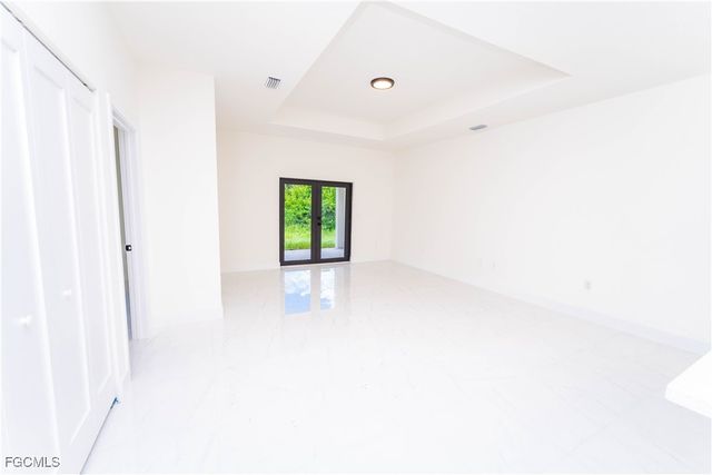 4706 27th ST SW, Lehigh Acres, FL 33973