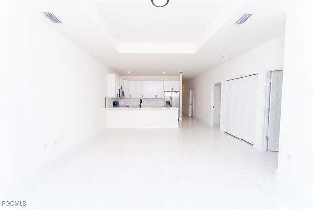 4706 27th ST SW, Lehigh Acres, FL 33973