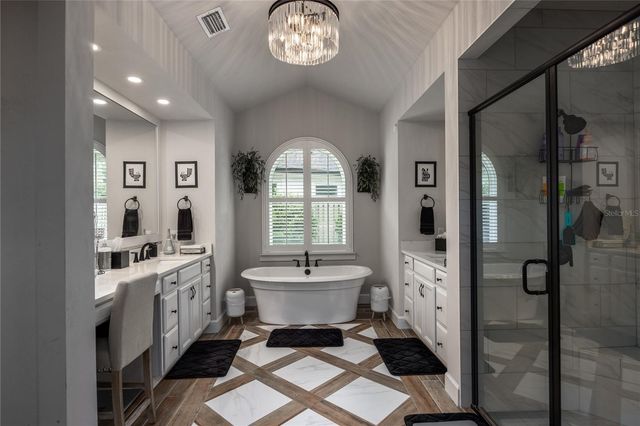 3642 NW 49TH DRIVE, Gainesville, FL 32606