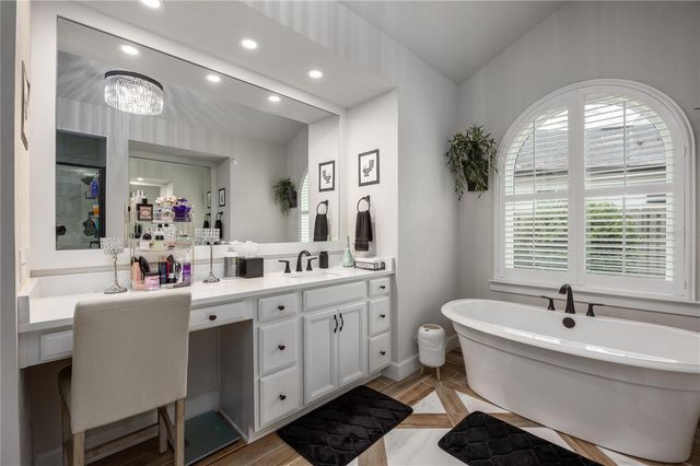 3642 NW 49TH DRIVE, Gainesville, FL 32606