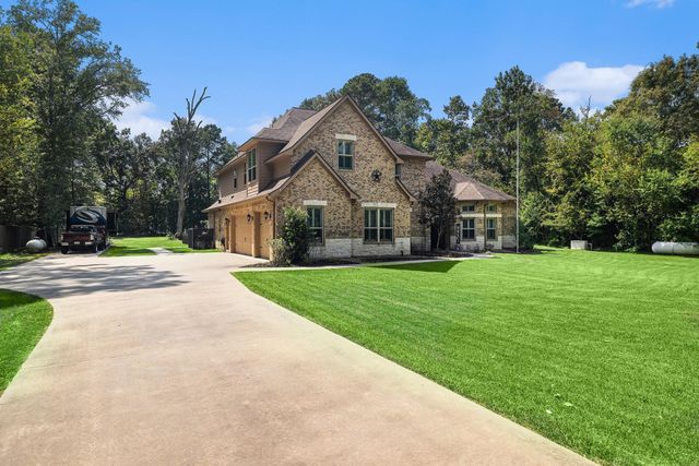 1018 Winchester Bend, Huffman, TX 77336