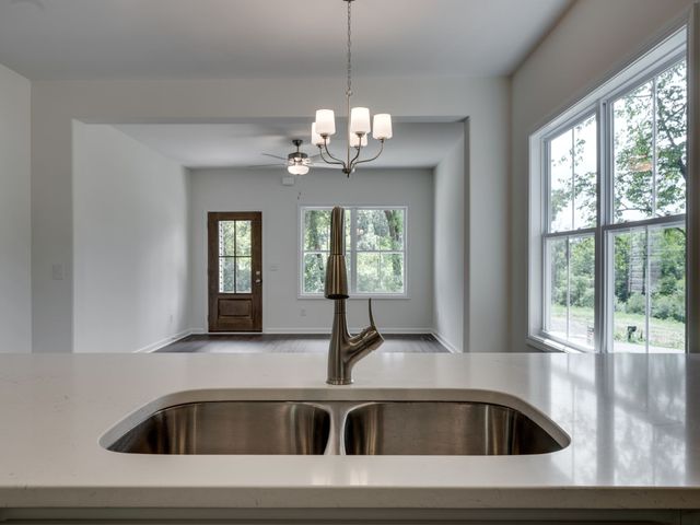 713 Eva Drive, Clarksville, TN 37042