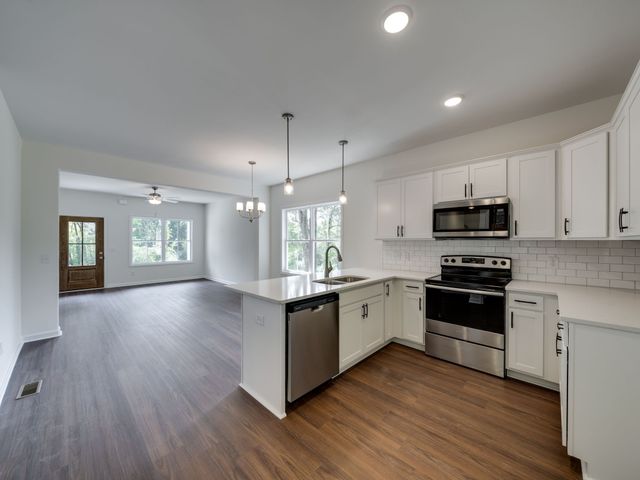 713 Eva Drive, Clarksville, TN 37042