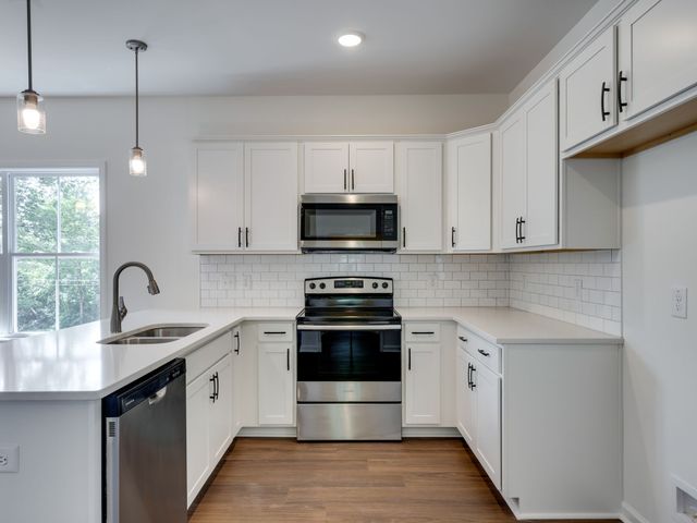 713 Eva Drive, Clarksville, TN 37042