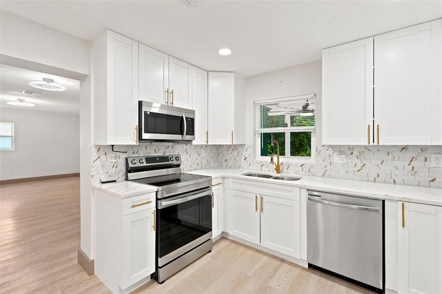 6691 56TH AVENUE N, St Petersburg, FL 33709