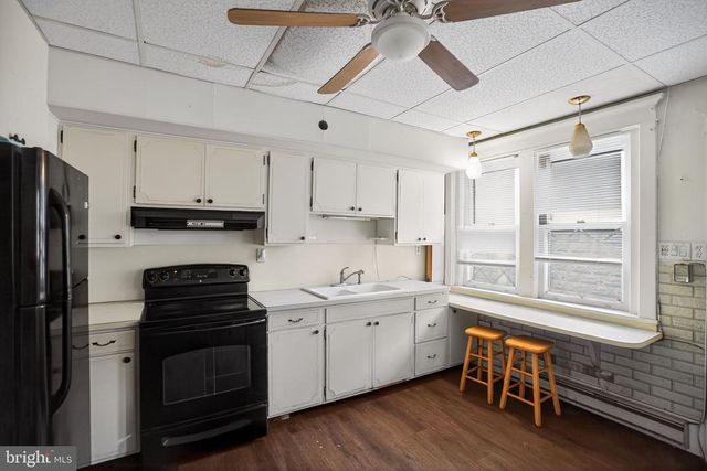 19 COAL ST, Port Carbon, PA 17965