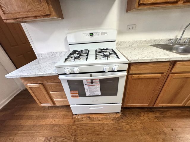 4601 W 82nd Street, Chicago, IL 60652