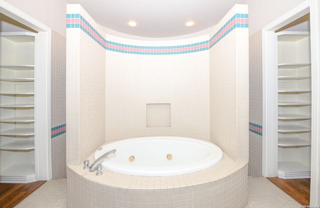 8012 Rocking Horse Ln, Boerne, TX 78015