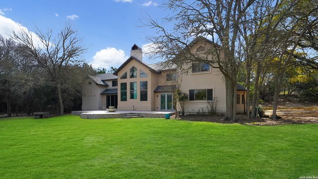 8012 Rocking Horse Ln, Boerne, TX 78015