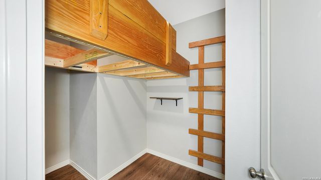 8012 Rocking Horse Ln, Boerne, TX 78015