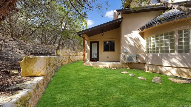 8012 Rocking Horse Ln, Boerne, TX 78015